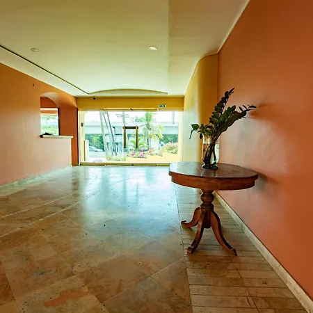 Caribbean Beachfront Getaway *