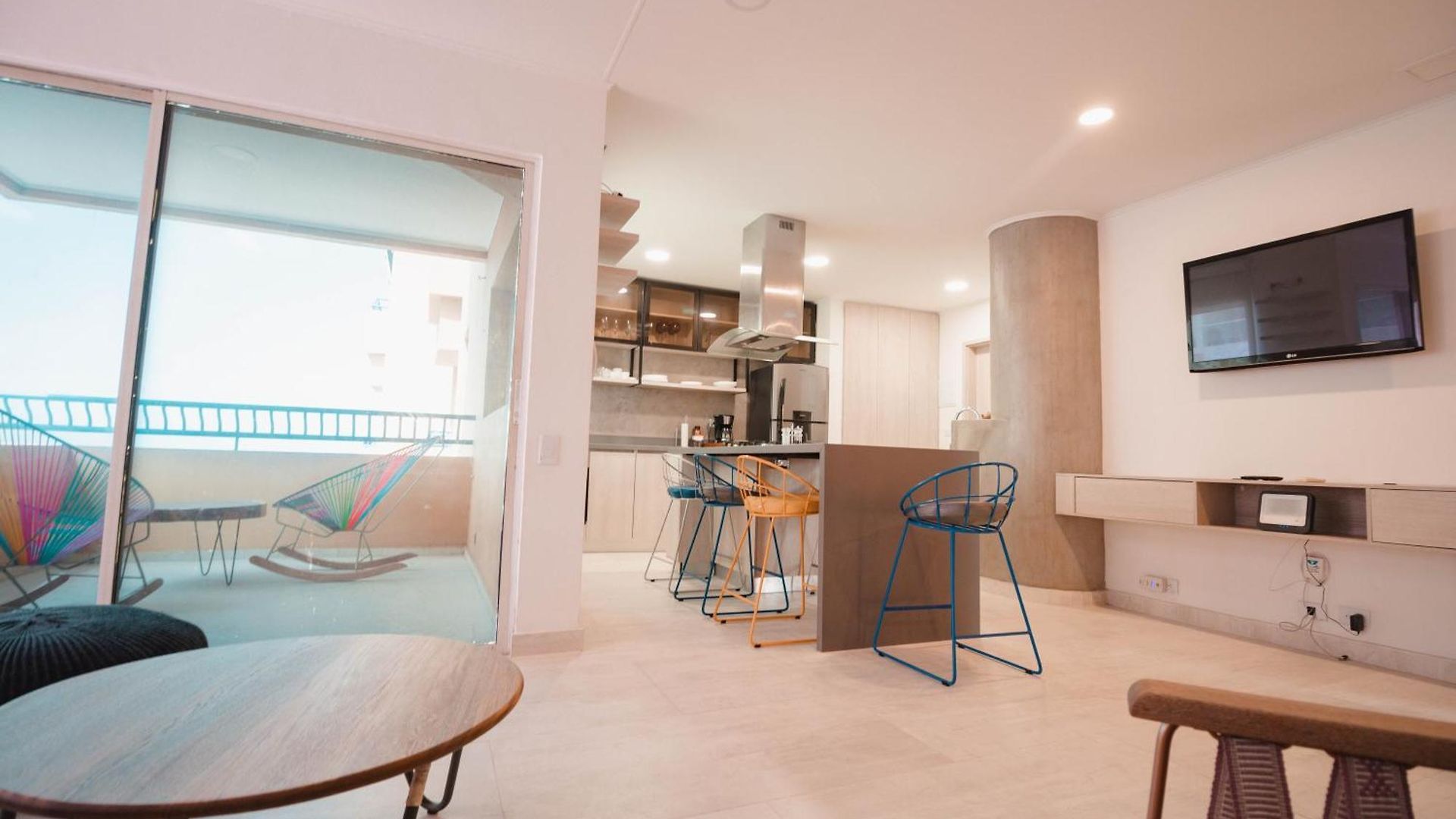 Caribbean Beachfront Getaway Apartment *