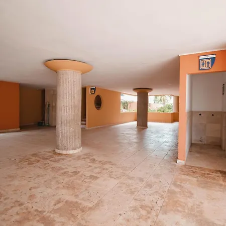 Caribbean Beachfront Getaway Apartamento